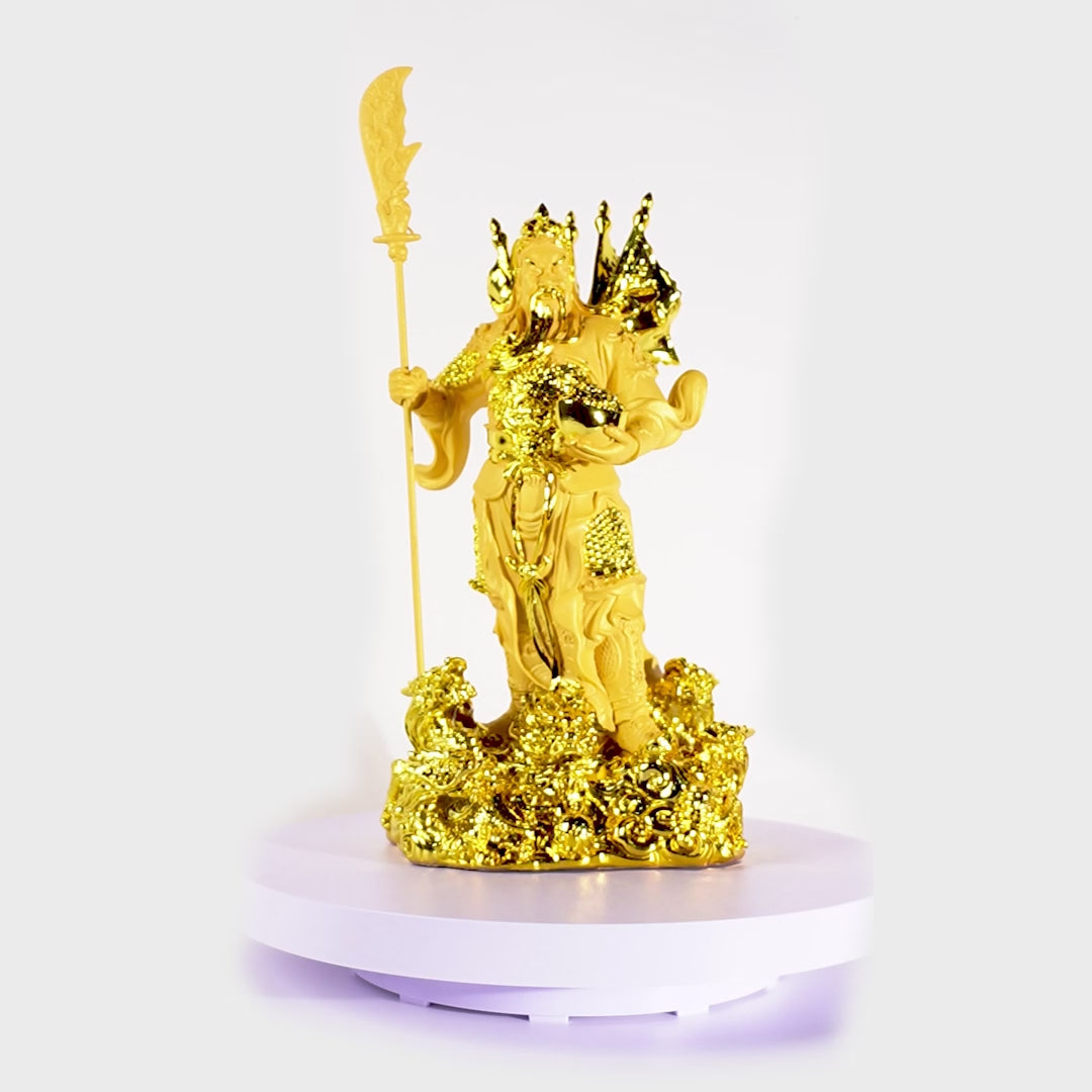 The Warrior of Truth Golden Guan Gong 47cm
